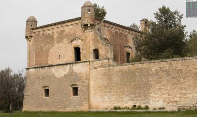 Abbandonata e vilipesa: è Villa Lamberti, la masseria più ricca e sontuosa di Bari 